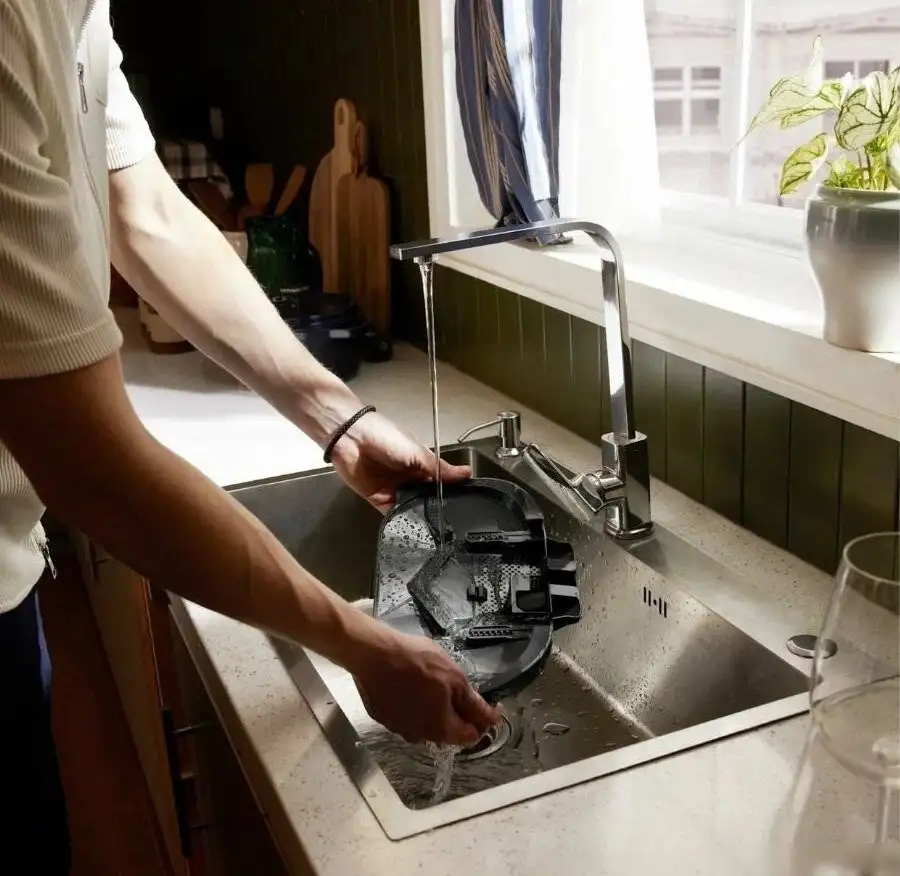 Робот-пылесос Roborock Qrevo L QRL52-02 (с русской озвучкой, черный) - фото товара