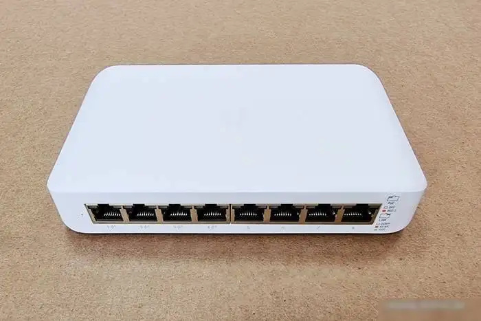 Управляемый коммутатор 2-го уровня Ubiquiti UniFi Switch Lite 8 POE – фото товара