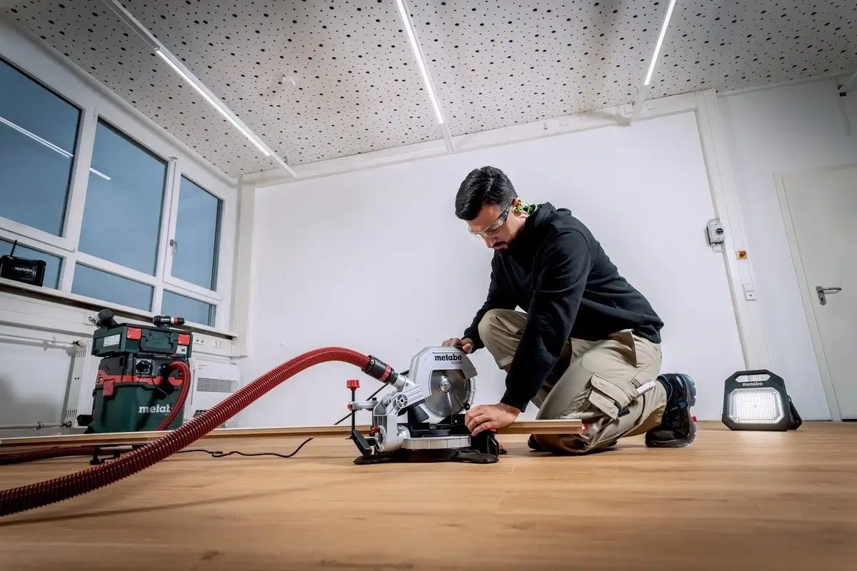 Торцовочная пила Metabo KS 216 M Set 610216900 – фото товара