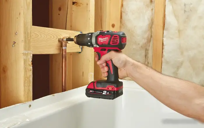 Дрель-шуруповерт Milwaukee M18 BDD-202C [4933443555] – фото товара