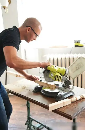 Дисковая пила Ryobi EMS190DCL – фото товара