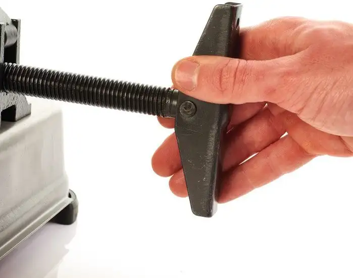 Дисковая пила Milwaukee CHS 355 – фото товара