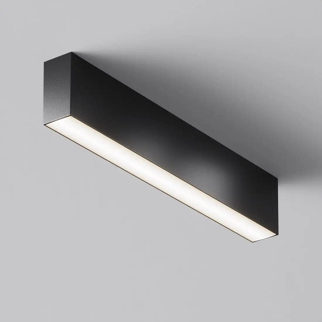 Линейный светильник Maytoni Basis C068CL-20W3-6K-B – фото товара