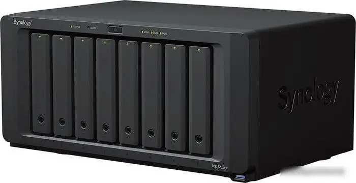 Сетевой накопитель Synology DiskStation DS1823xs+ – фото товара