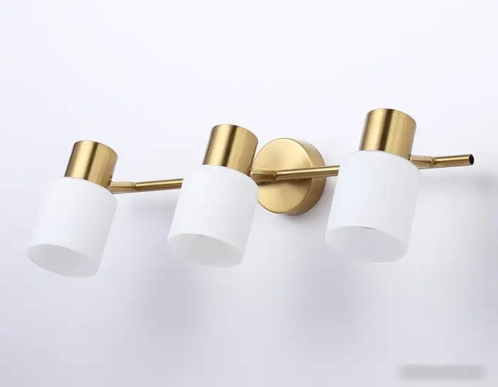 Спот Ambrella Traditional TR3972 – фото товара