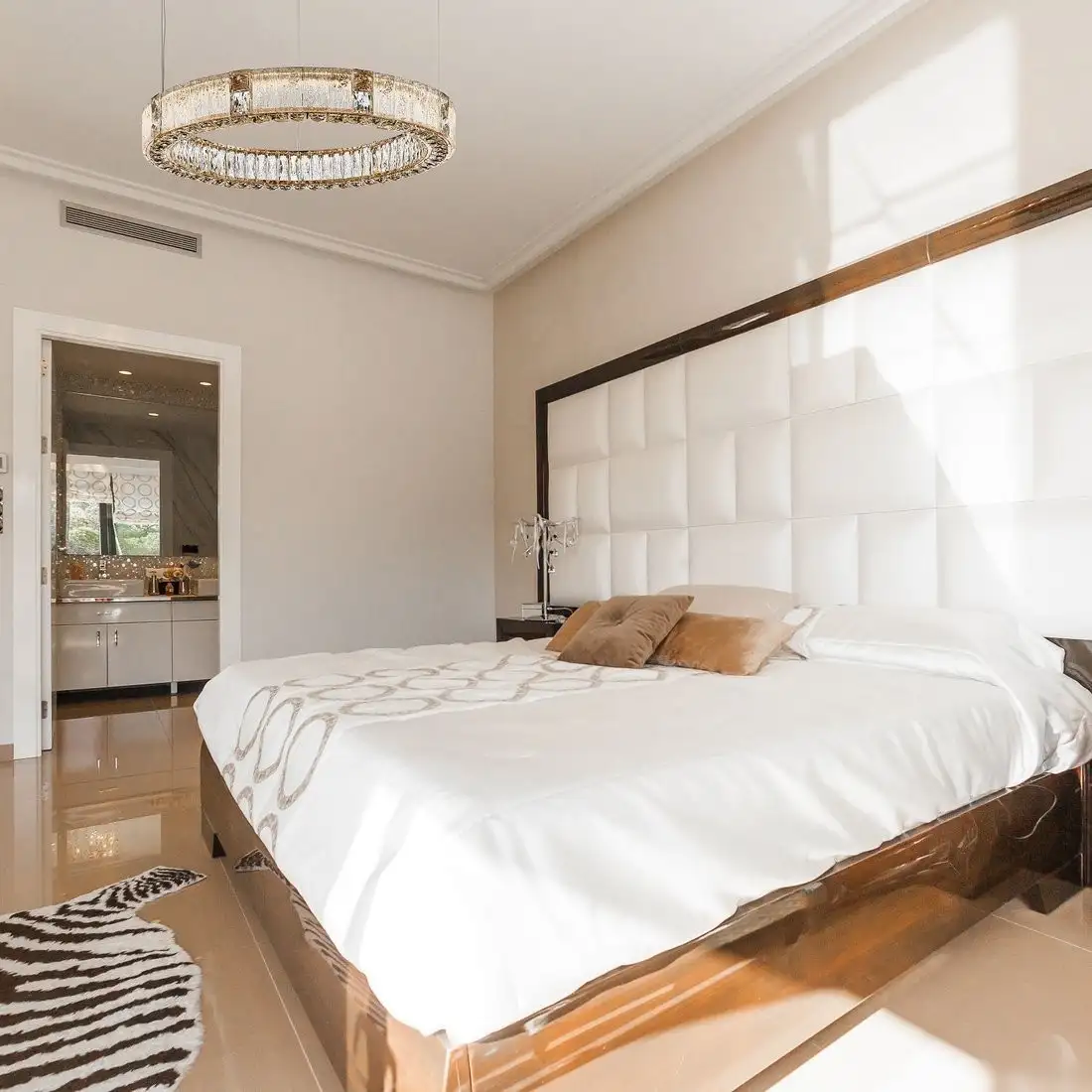 Подвесная люстра Favourite 4204-8P