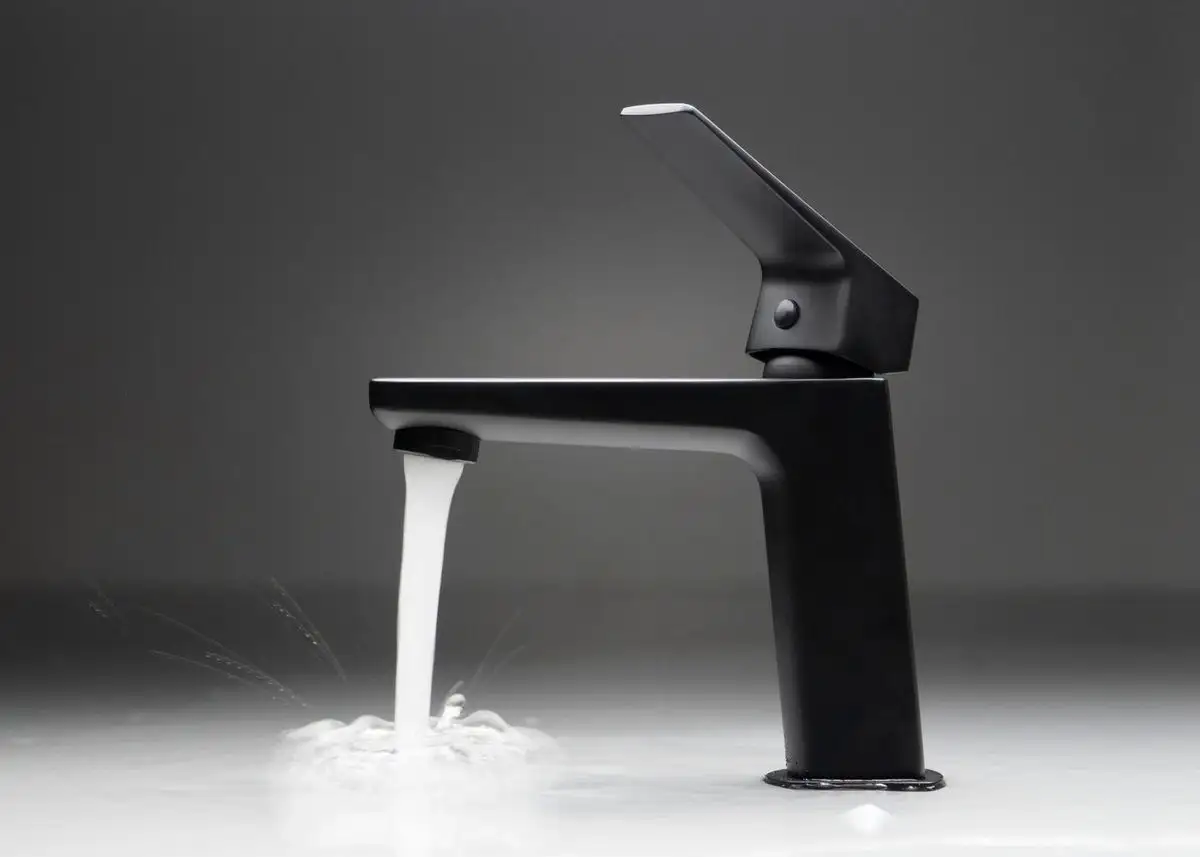 Смеситель Deante Blur Nero BQL-N20M (черный) - фото товара