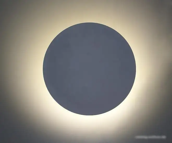 Люстра-тарелка Kinklight Затмение 2202.01 (белый) – фото товара