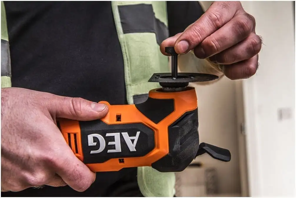 Реноватор AEG Powertools BMT 18BL-0 4935498157 (без АКБ) – фото товара