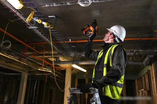 Перфоратор AEG Powertools BBH 18C-0 4935464984 (без АКБ) – фото товара