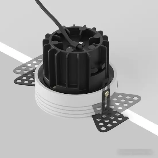 Точечный светильник Maytoni Round DL058-12W3K-TRS-B – фото товара