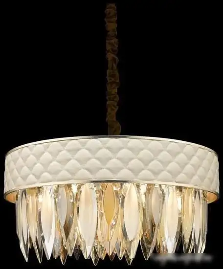 Подвесная люстра Wertmark WE143.13.303 – фото товара