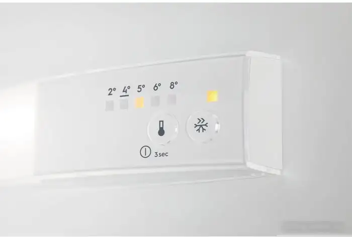 Мини-холодильник Electrolux LFB3AE82R - фото товара