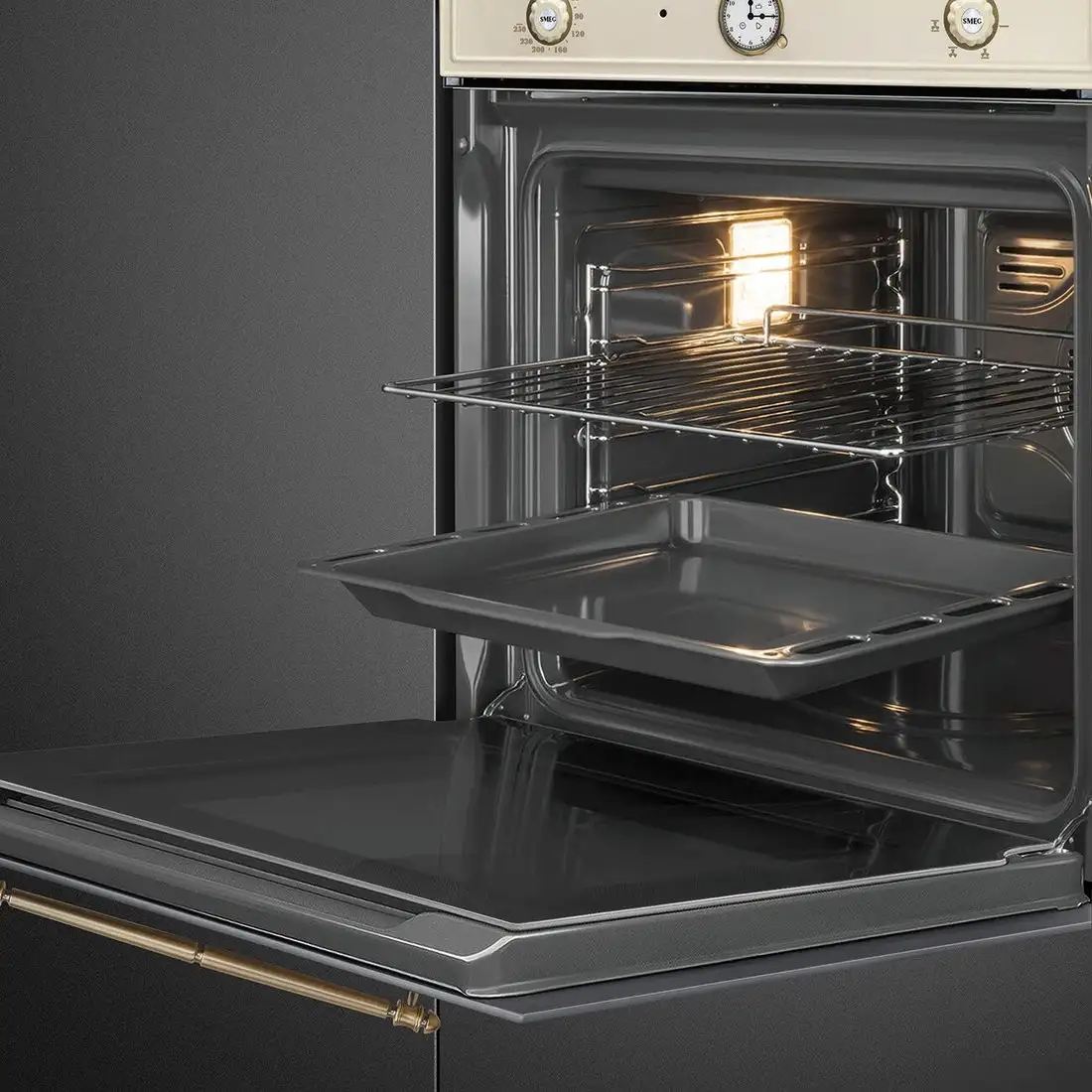 Электрический духовой шкаф Smeg SFP67C1TPO - фото товара