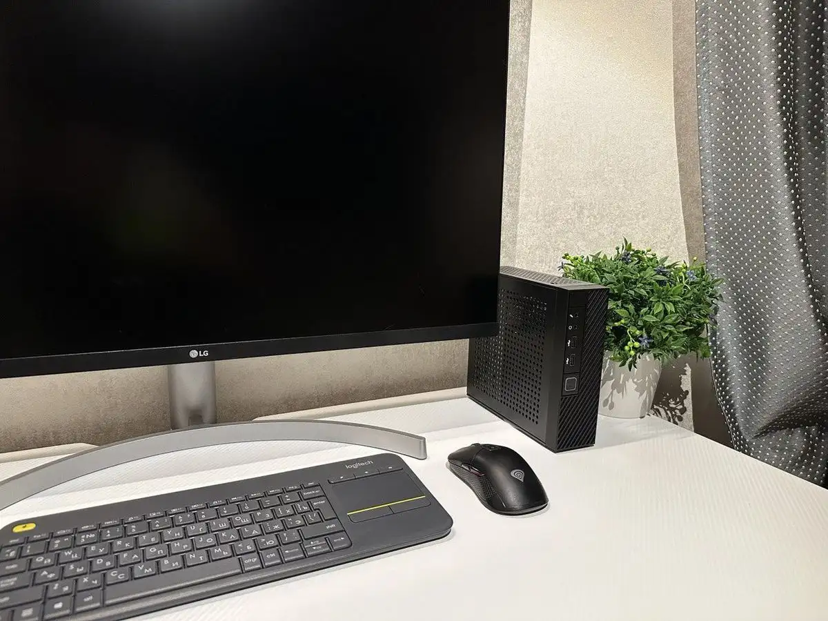 Компактный компьютер Jet Office 3i8100D8SD12VGAM1W1 – фото товара