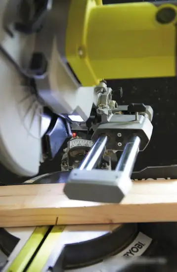 Дисковая пила Ryobi EMS254L – фото товара