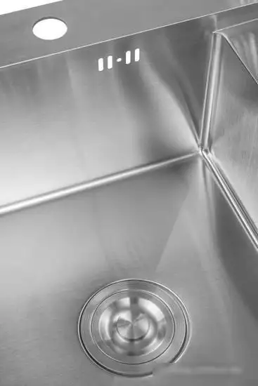 Кухонная мойка Saniteco 6550-L (с сифоном, дозатором и коландером) - фото товара