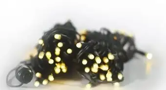 Новогодняя гирлянда ULED ULED-SL-100-220V-(W-F-WW/W) – изображение в каталоге