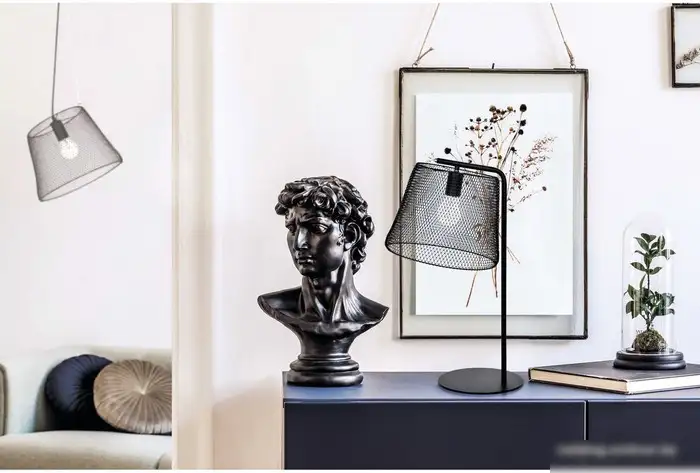 Настольная лампа De Markt Кассель 643032901 – фото товара