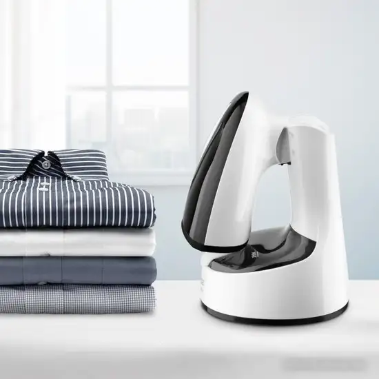 Отпариватель Ufesa Pocket Mist (белый/черный) - фото товара