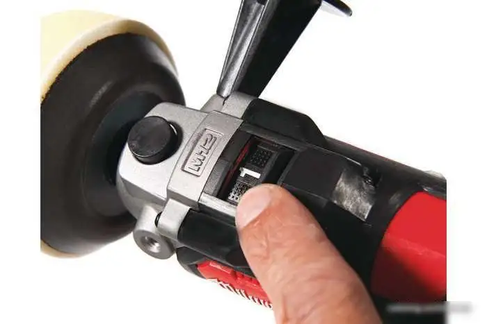 Полировальная машина Milwaukee M12 BPS-0 4933447791 (без АКБ) – фото товара