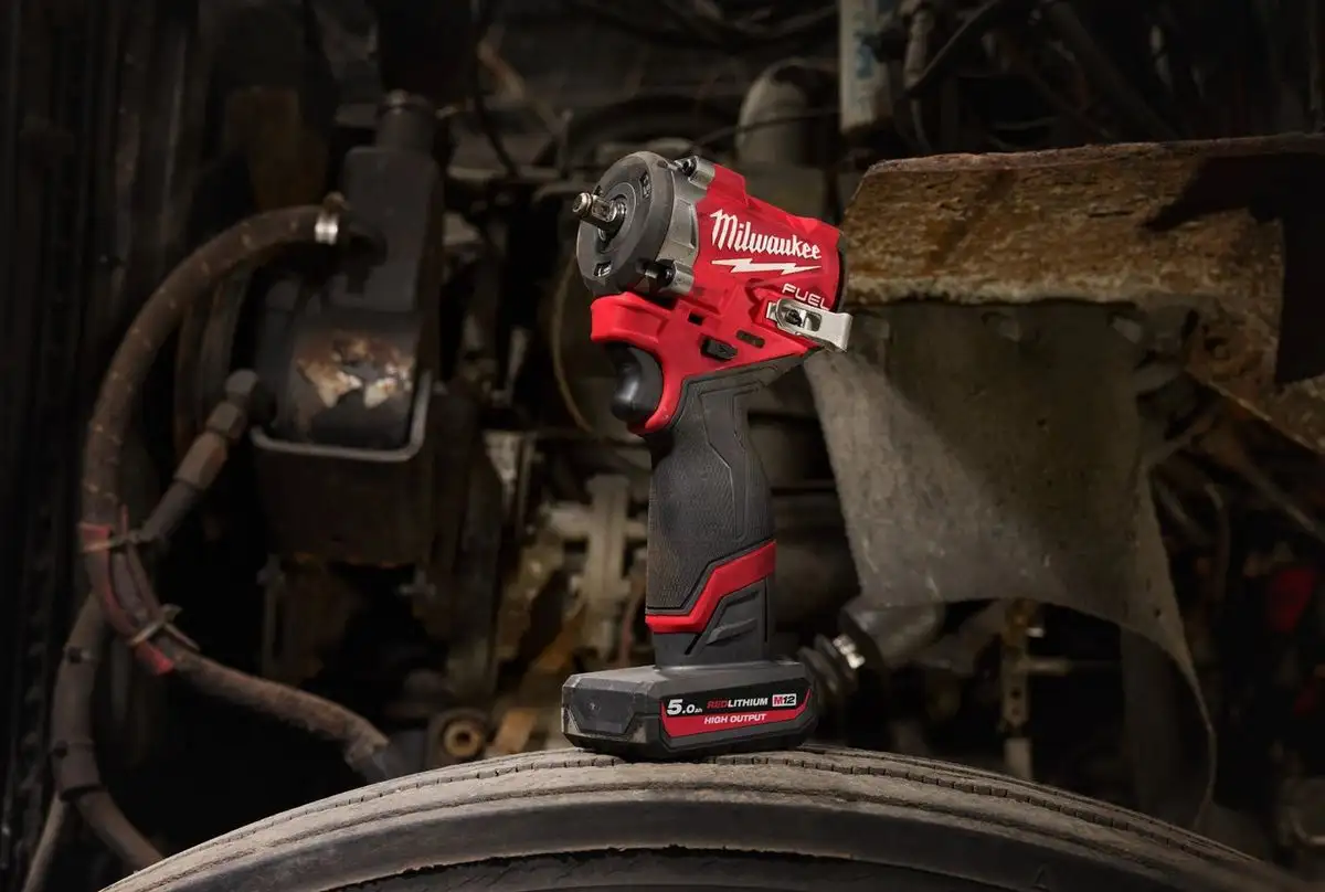 Гайковерт Milwaukee M12 FCIWF12G3-502X 4933493455 (с 2-мя АКБ, кейс) – фото товара