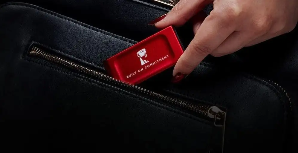 Внешний накопитель Kingston XS1000 2TB SXS1000R/2000GA – фото товара