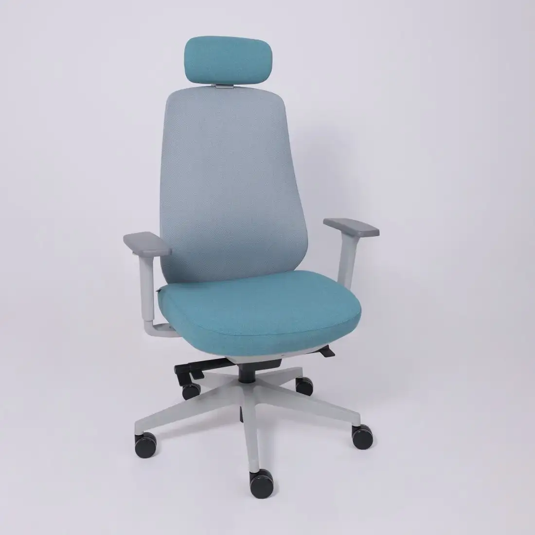 Офисное кресло AksHome Fenix (светло-серый/бирюзовый/серый полиамид) – фото товара
