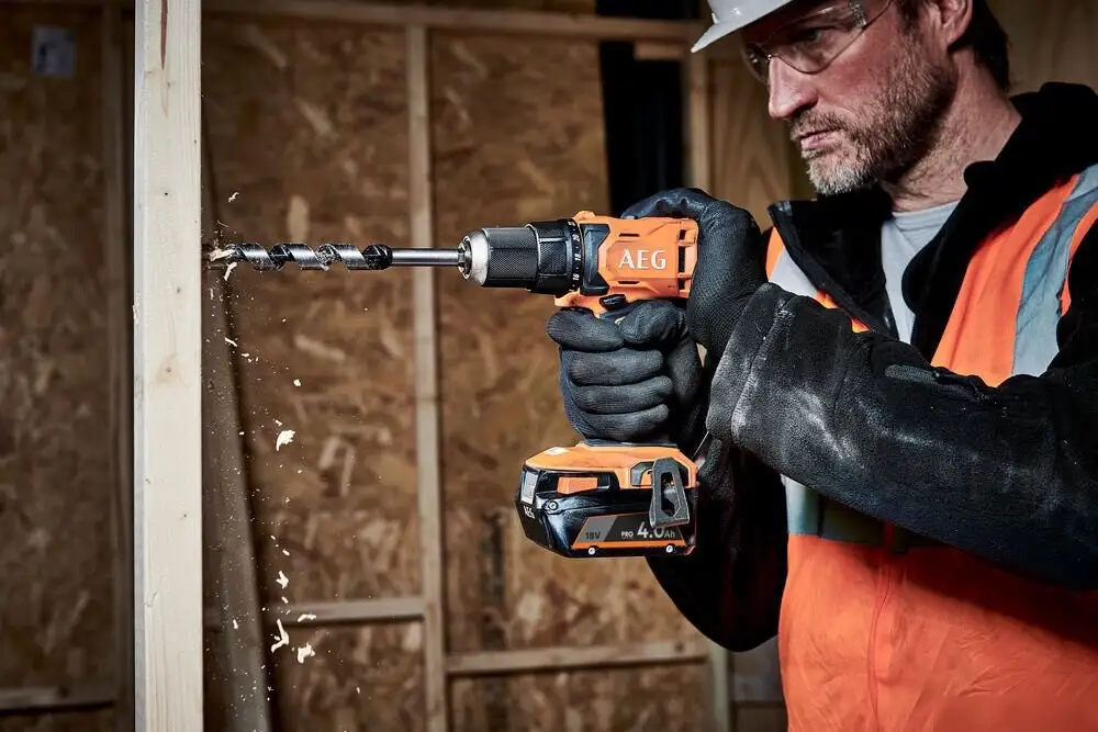 Дрель-шуруповерт AEG Powertools BS18G4-201C 4935499174 (с 1-им АКБ) – фото товара