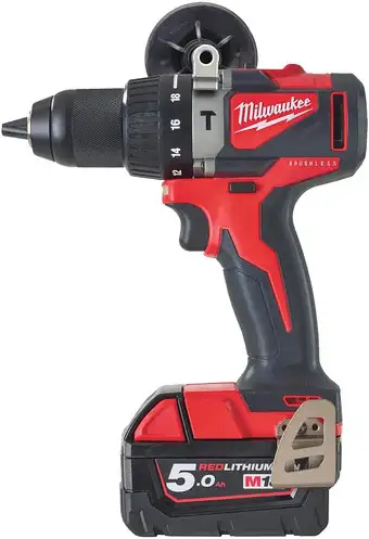 Ударная дрель-шуруповерт Milwaukee M18 BLPD2-502X 4933464518 (с 2-мя АКБ 5 Ач, кейс) – изображение в каталоге