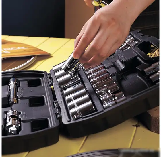 Набор трещотка с головками Deli DL1032 (32 предмета) – фото товара