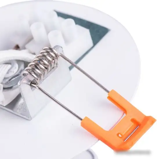 Спот Arte Lamp Cefeo A3214PL-1WH – фото товара