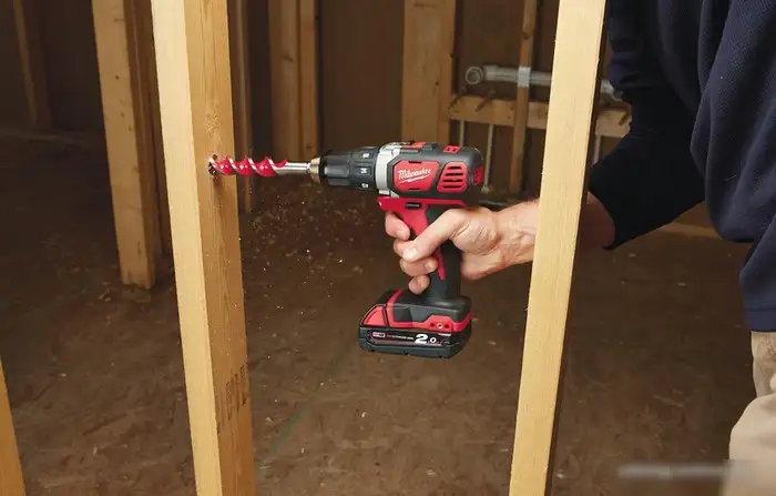 Дрель-шуруповерт Milwaukee M18 BDD-202C [4933443555] – фото товара