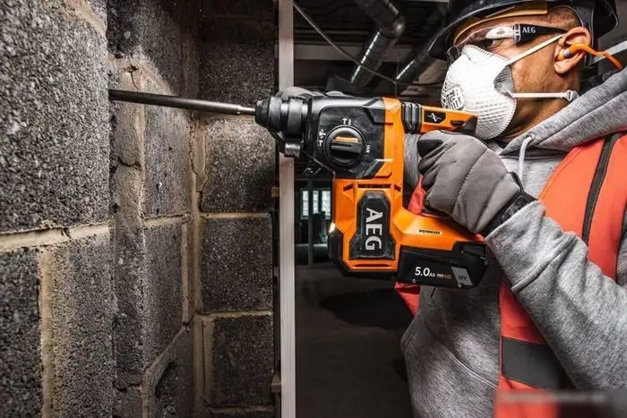 Перфоратор AEG Powertools BBH18BL2-502C 4935492343 (с 2-мя АКБ, кейс) – фото товара