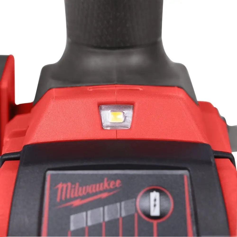 Дрель-шуруповерт Milwaukee M18 FDD3-402C 4933492472 (с 2-мя АКБ, кейс) – фото товара