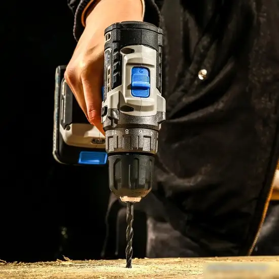 Дрель-шуруповерт Deko Sharker 063-4037 (с 1-им АКБ) – фото товара