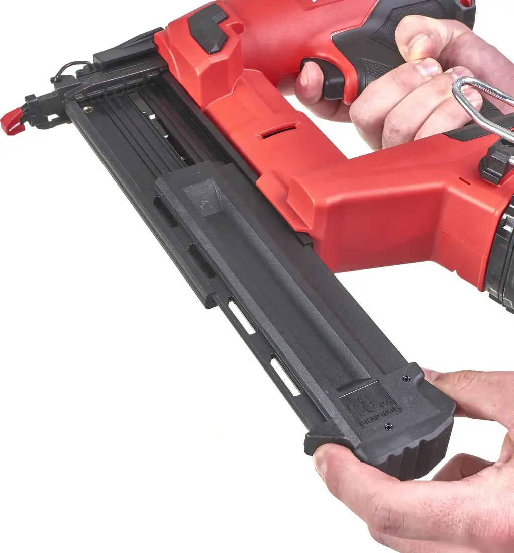 Milwaukee M18FN18GS-202X 4933471407 (с 2-мя АКБ, кейс) – фото товара