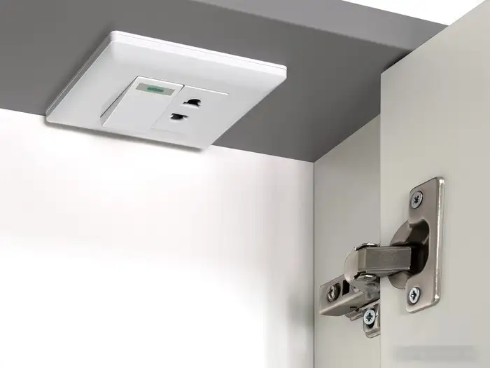 Brevita Шкаф с зеркалом Balaton 90 BAL-04090-01-01П – фото товара