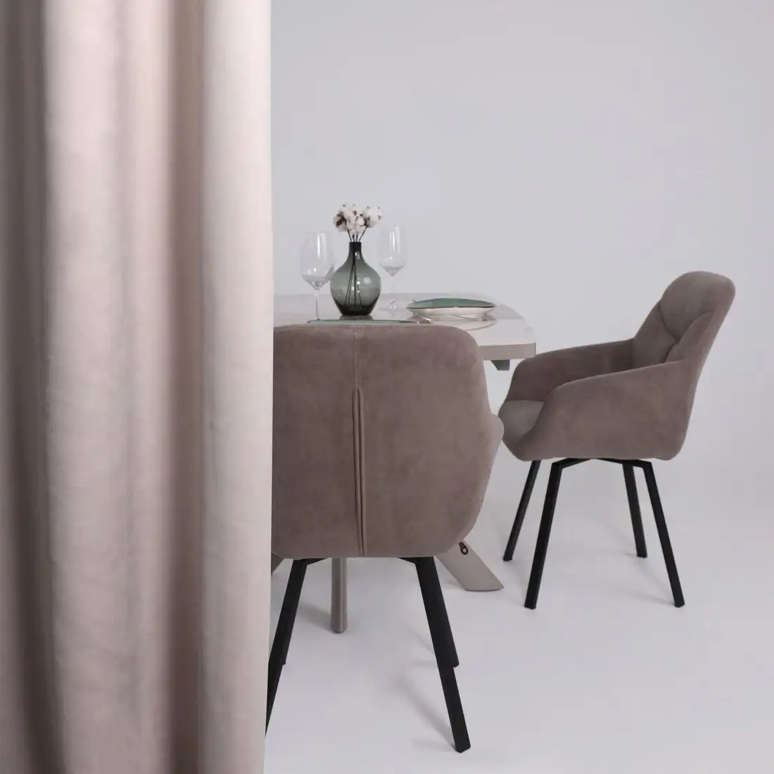 Стул Мамадома Romeo smile 360 (b05 Latte Lux/черный) – фото товара