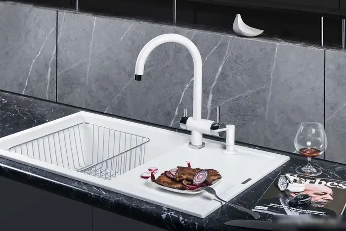 Смеситель Omoikiri Yamada-LG (латунь) - фото товара