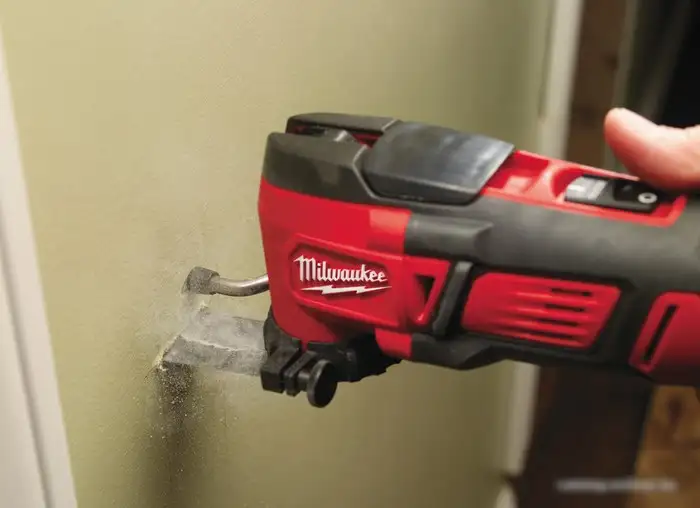 Мультифункциональная шлифмашина Milwaukee M18 BMT-0 [4933446203] – фото товара