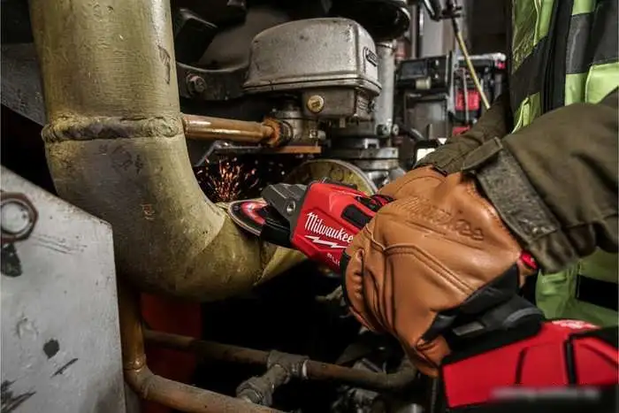 Угловая шлифмашина Milwaukee M18 Fuel FSAGF125XB-0X 4933478438 (без АКБ, кейс) – фото товара