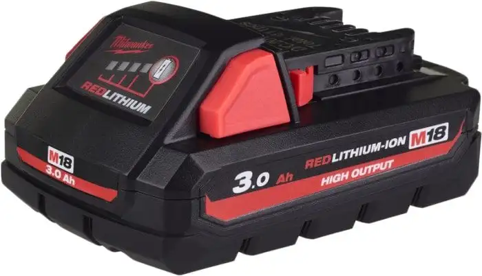 Аккумулятор с зарядным устройством Milwaukee M18 HNRG-302 (18В/3.0 Ah + 12-18В) – фото товара