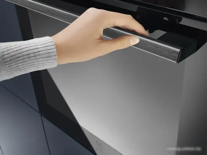 Электрический духовой шкаф Electrolux SteamBoost 800 EOB8S39WZ - фото товара