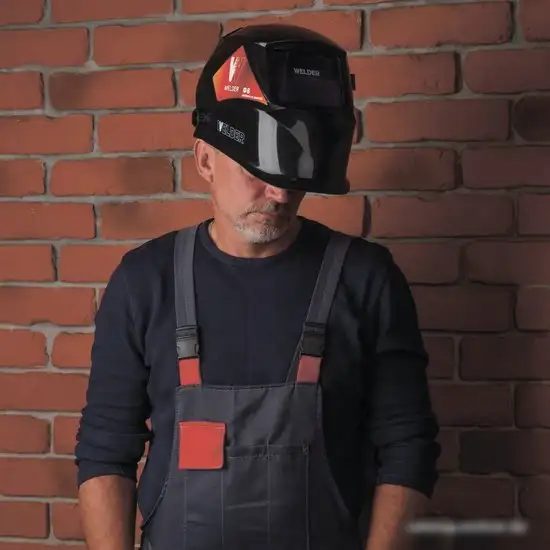 Сварочная маска Welder Ф8 Ultra (черный) – подробное фото Сварочная маска Welder Ф8 Ultra (черный) – фото товара