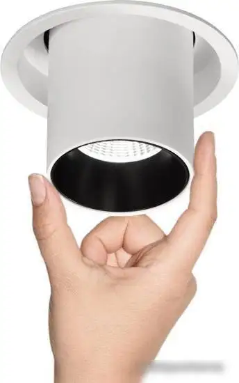 Спот Mantra Garda 7834 – фото товара