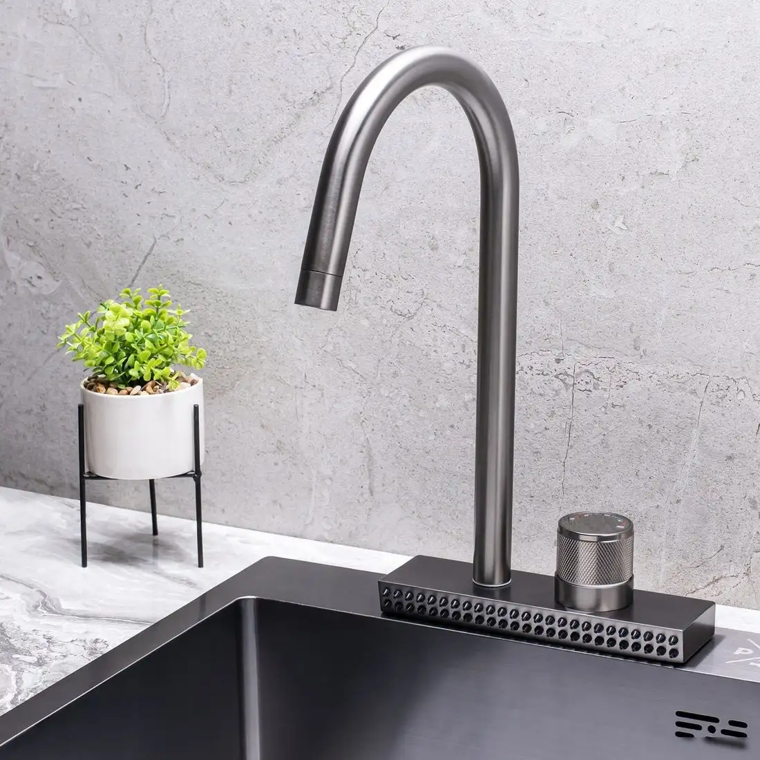 Смеситель РМС SUS130PVD-017F - фото товара