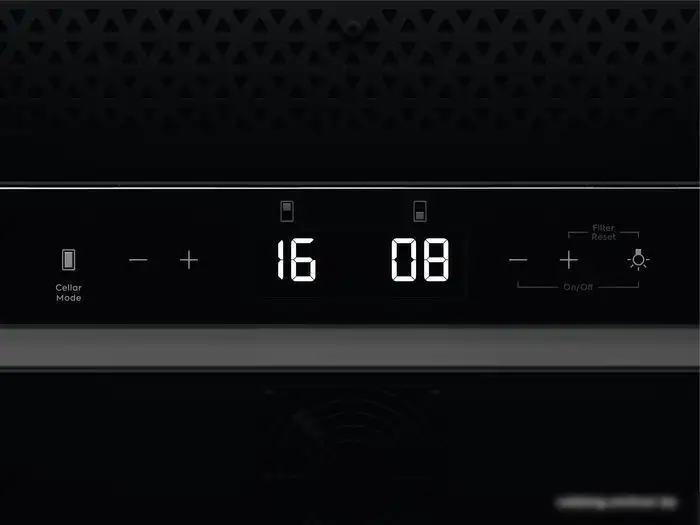 Винный шкаф AEG AWUD040B8B — фото товара