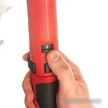 Электроотвертка Milwaukee M4 D-202B 4933440475 (с 2-мя АКБ) – фото товара