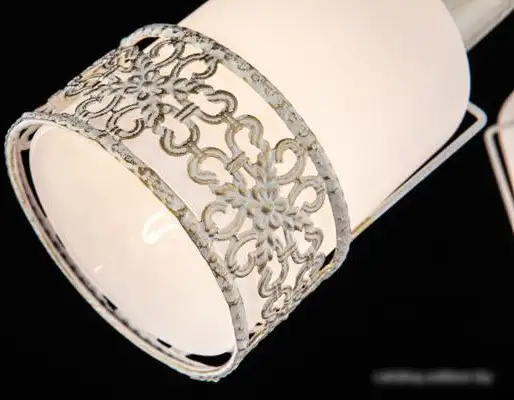 Люстра Евросвет 20026/3 белый с золотом